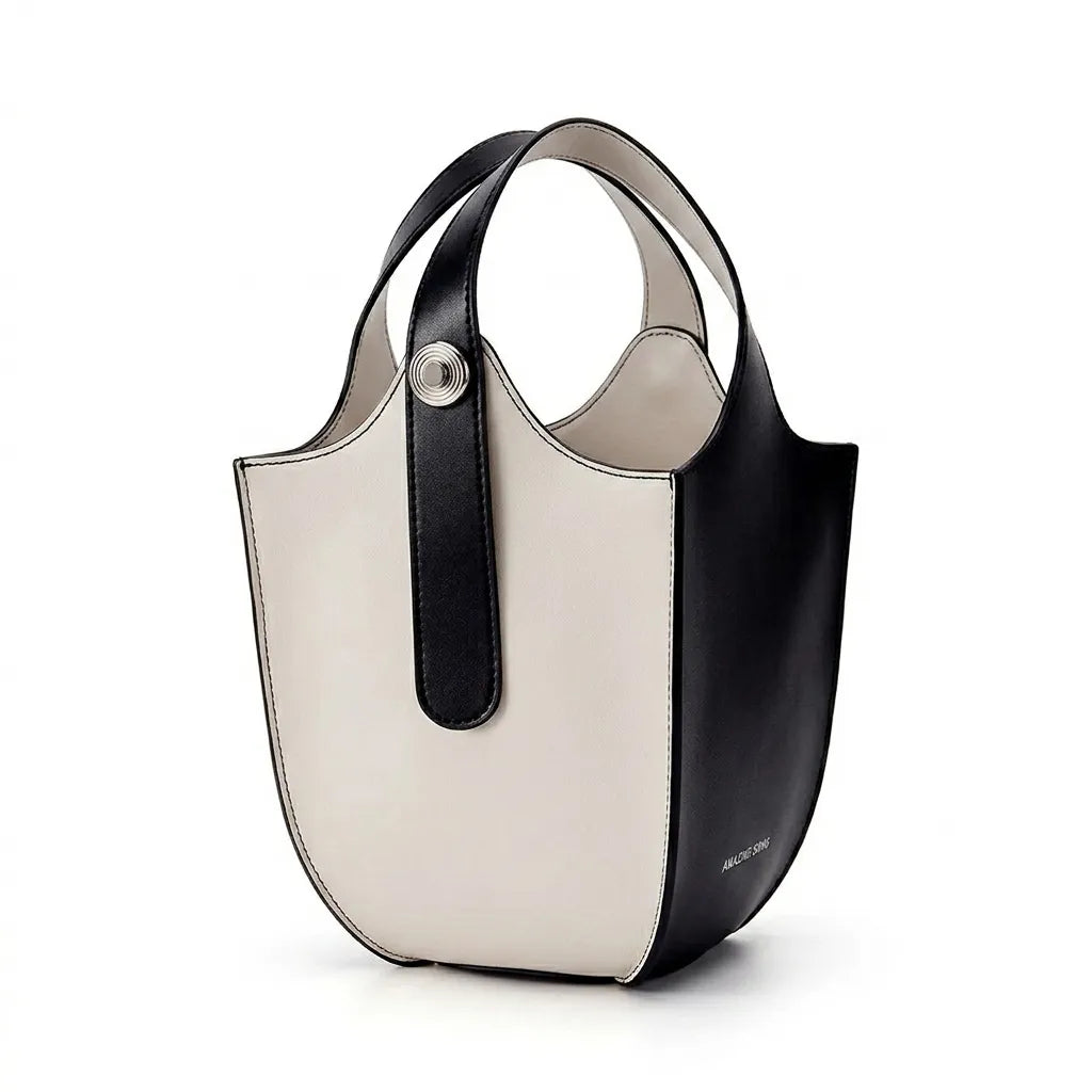 Bolsa-Lumiere-BlackandWhite
